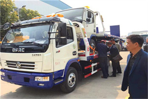 新华路汽车道路救援拖车价格